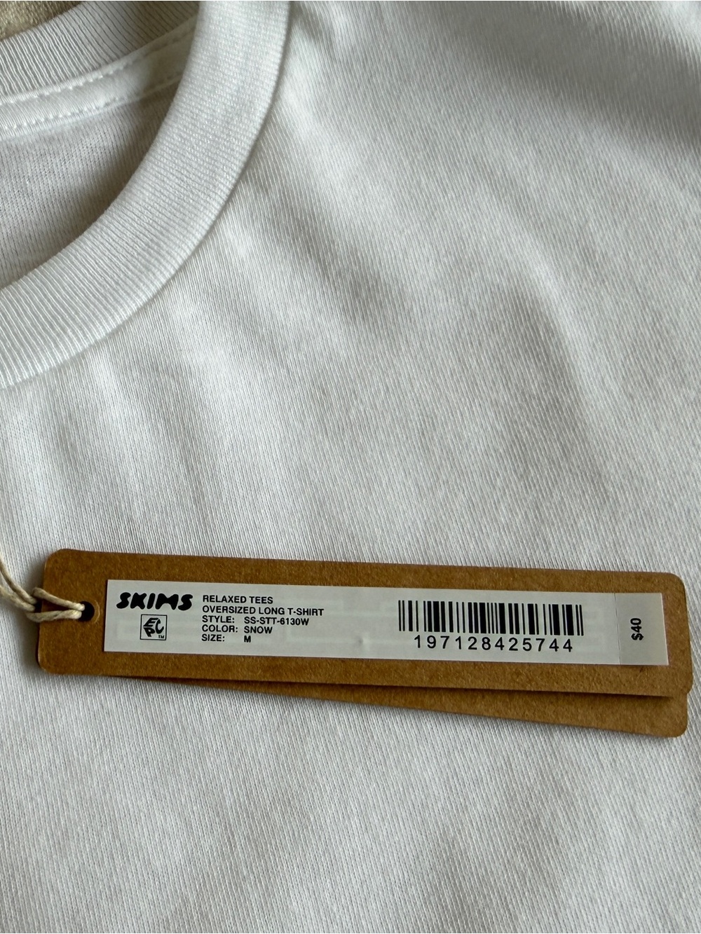 SKIMS relaxed tee oversized long tshirt - Picture 2 of 2